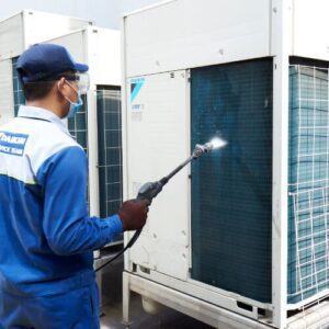 بازدید دستگاه دایکین در سال