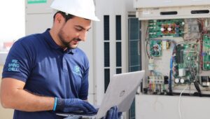 نگهداری وی ار اف